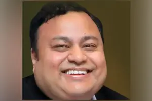 Court Imposes Travel Ban on Two Close Aides of Nafiz Sarafat