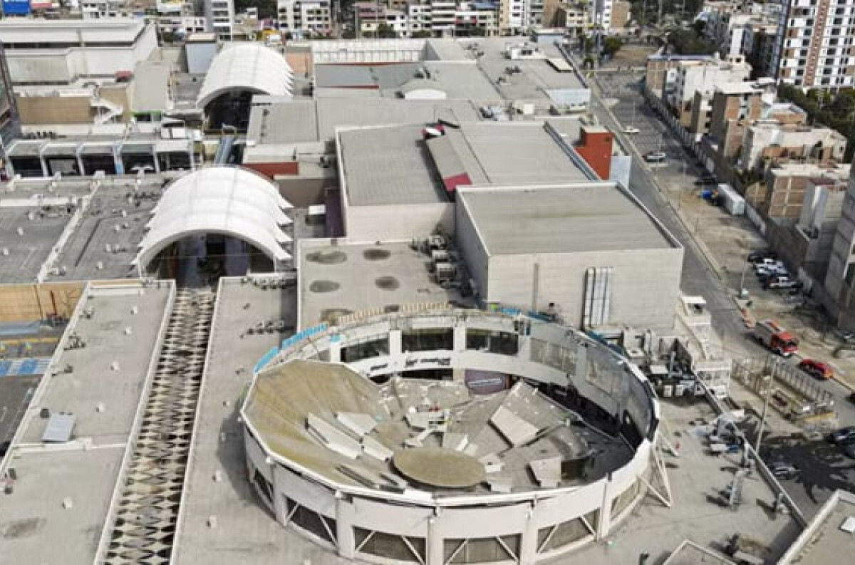 Death Toll Doubles to Six in Peru Food Court Roof Collapse