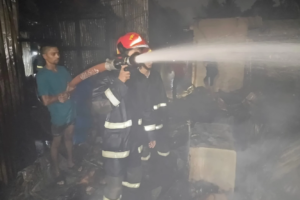 Fire in Dhaka’s Karail Slum Brought Under Control