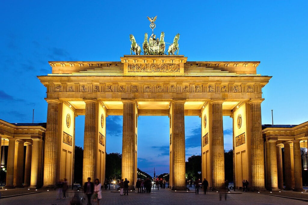 Polls Open in High Stakes German Election 1740322641 Polls Open in High-Stakes German Election