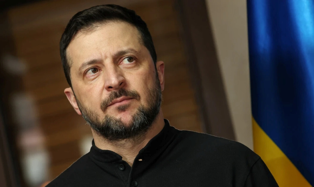 Zelensky Resists U.S. Minerals Deal Amid Growing Tensions