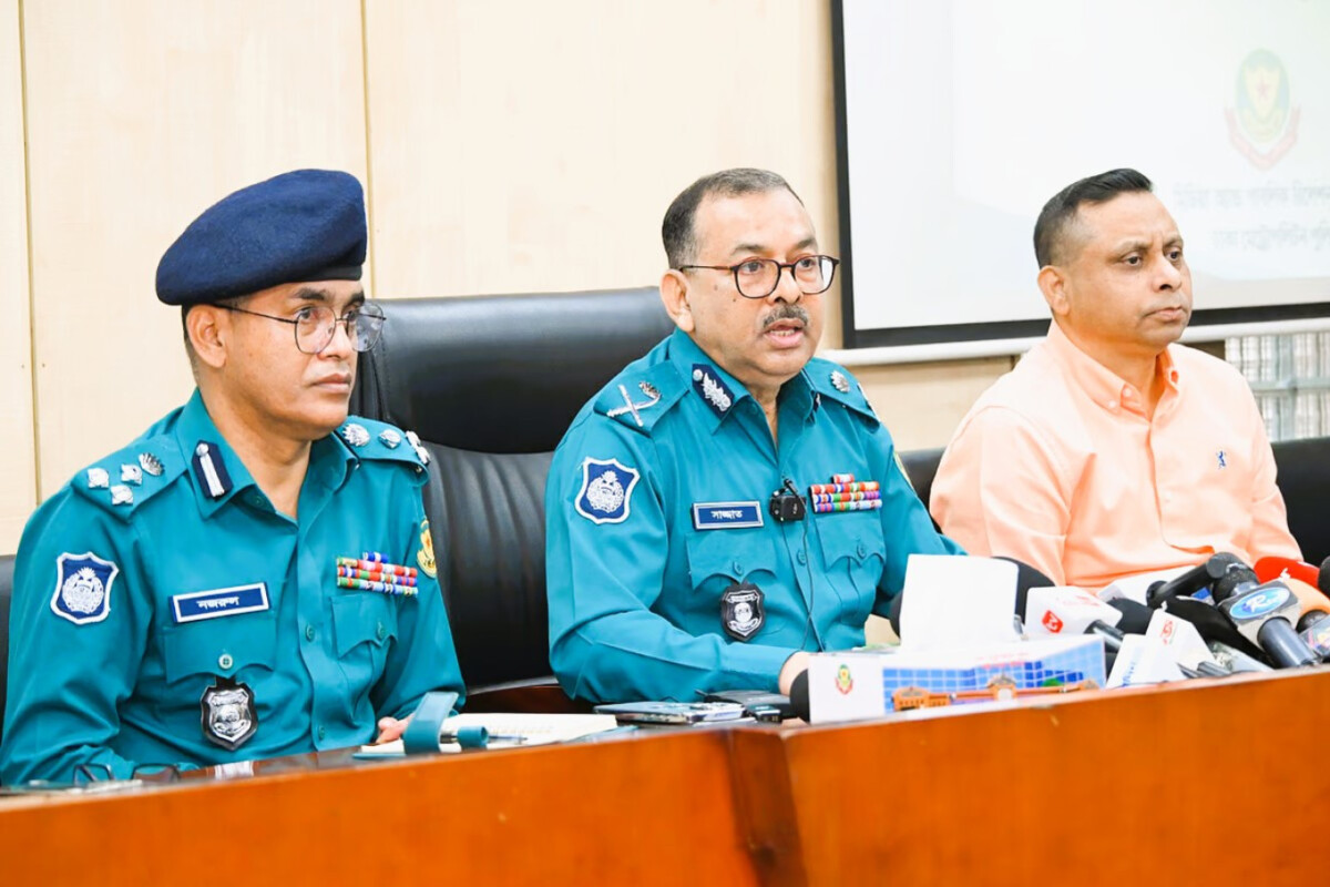 DMP Commissioner SM Sazzat Ali addressing a press briefing.