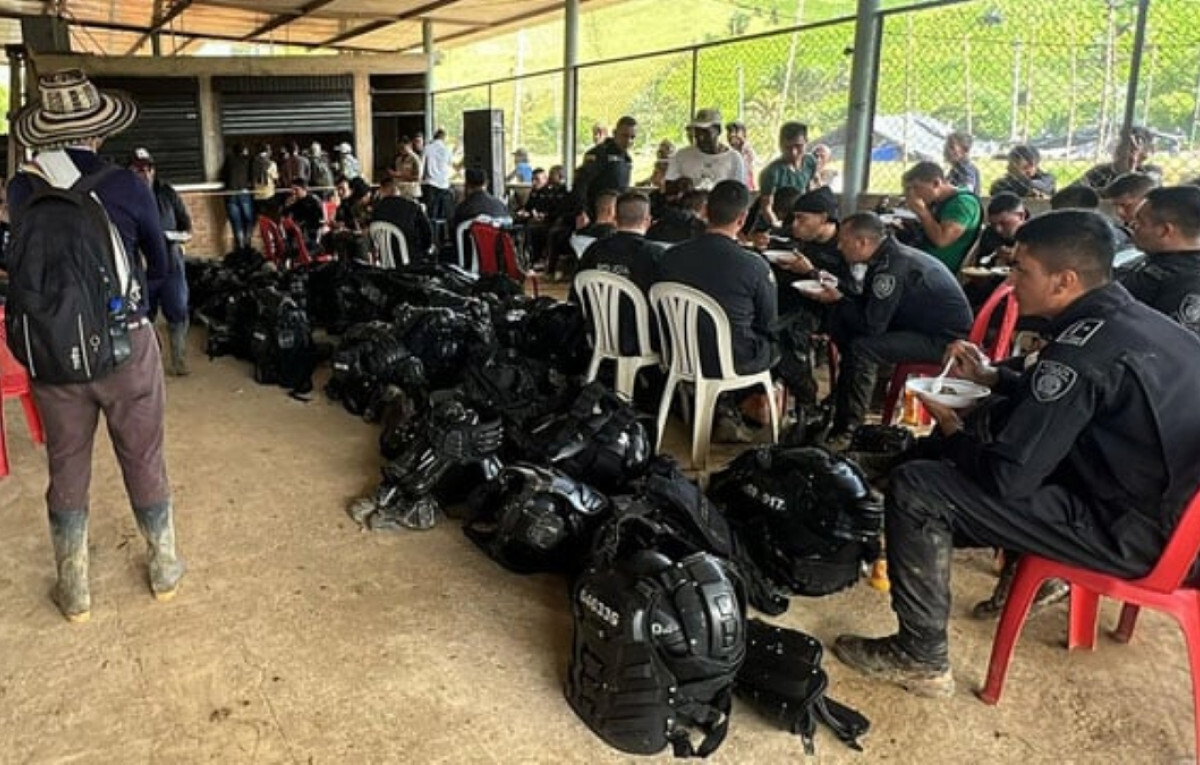 FARC Dissidents Seize 29 Colombian Soldiers and Police