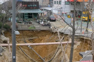 Motorcyclist Killed by Giant Sinkhole in Seoul