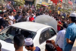 Mugging Dhaka Foreigners