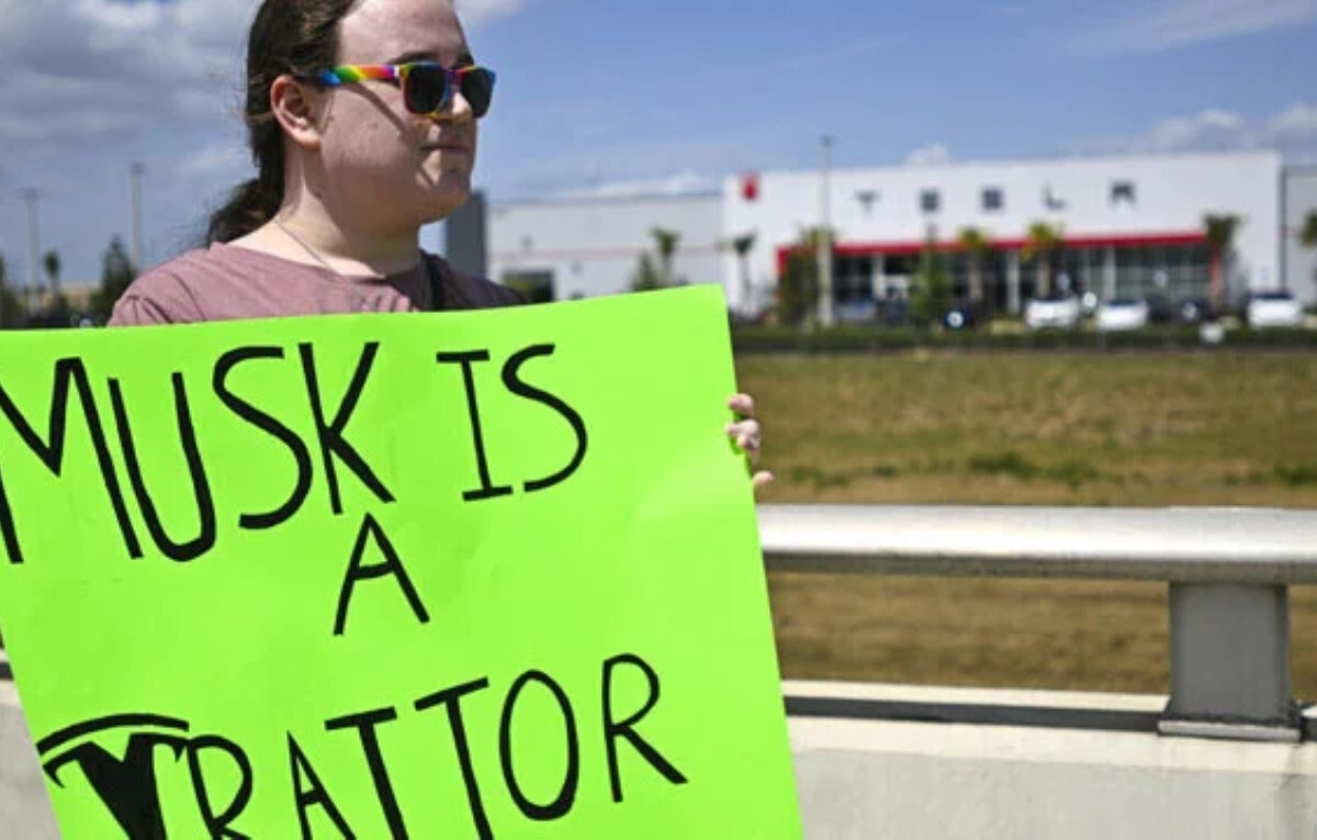 Protesters Denounce Musk at Tesla Dealerships Across US, Europe, and Canada