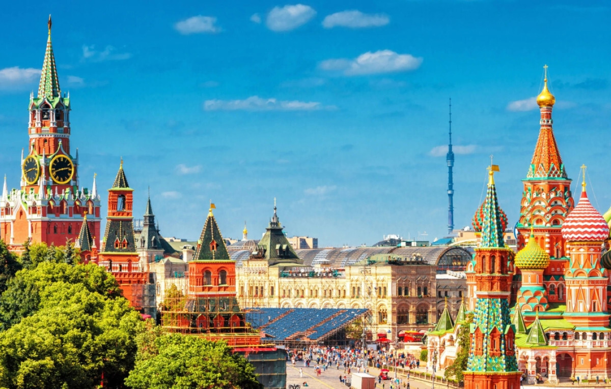 Russia Dismisses Macron’s Address as ‘Detached from Reality’