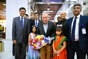 UN Secretary-General António Guterres receives a floral welcome upon arrival in Dhaka for his official visit to Bangladesh.
