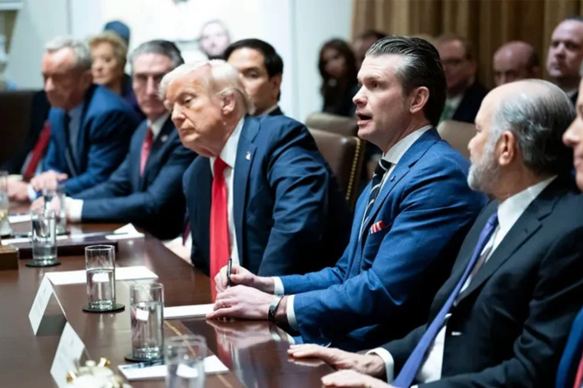 US Defence Secretary Pauses Cyber Offensive Against Russia