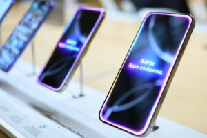 iPhone Prices May Soar as Trump’s Tariffs Target Chinese Tech Exports