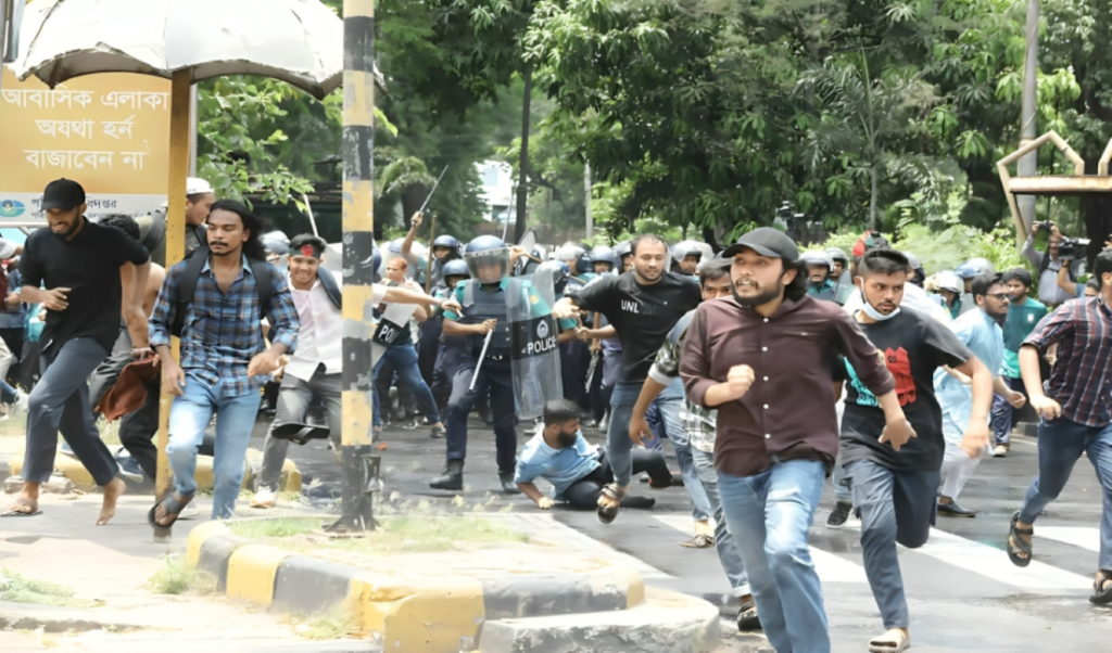 Police Clash with Long Marchers Heading Towards Jamuna, Dozens Injured Including Teachers and Journalists