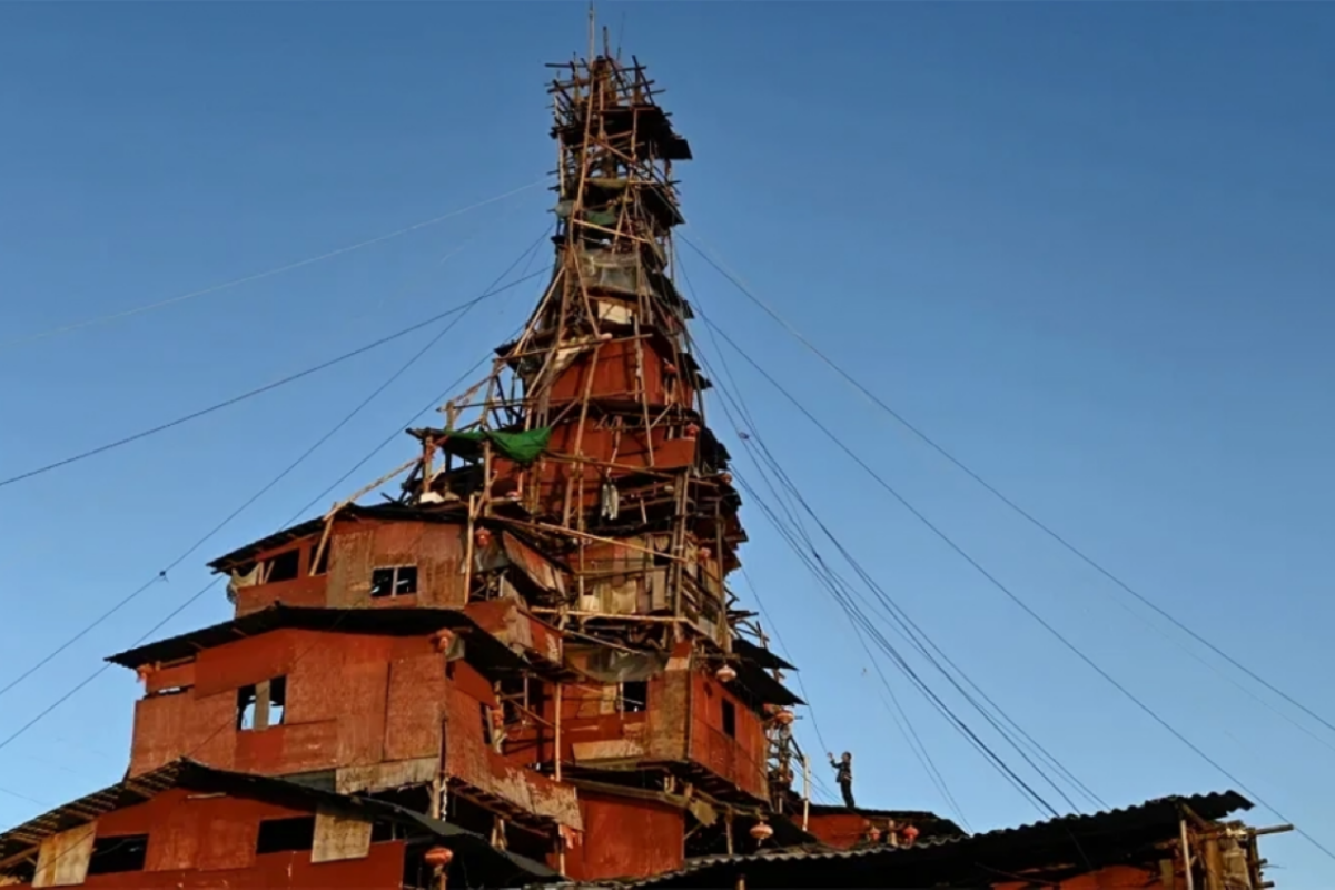 Chinese Man Defies Demolition Orders to Build Fantastical Tower Home