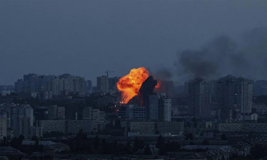 Russian Strikes Kill One in Central Ukraine Amid Ongoing Escalation