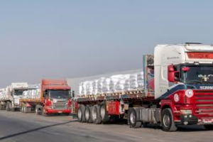 Aid Trucks Begin Entering Gaza from Egypt Amid Tactical Pause