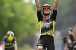 Dutch Veteran Marianne Vos Claims Opening Stage of Women’s Tour de France