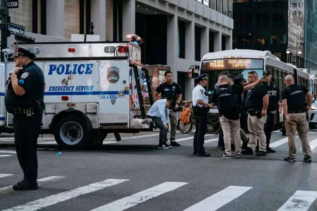 Five Dead Following Midtown Manhattan Skyscraper Shooting 1753778722 Five Dead Following Midtown Manhattan Skyscraper Shooting