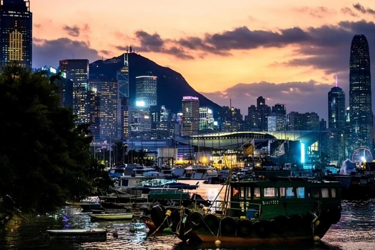 Hong Kong Leads Global Markets Higher, Yen Strengthens as Ishiba Vows to Remain in Office