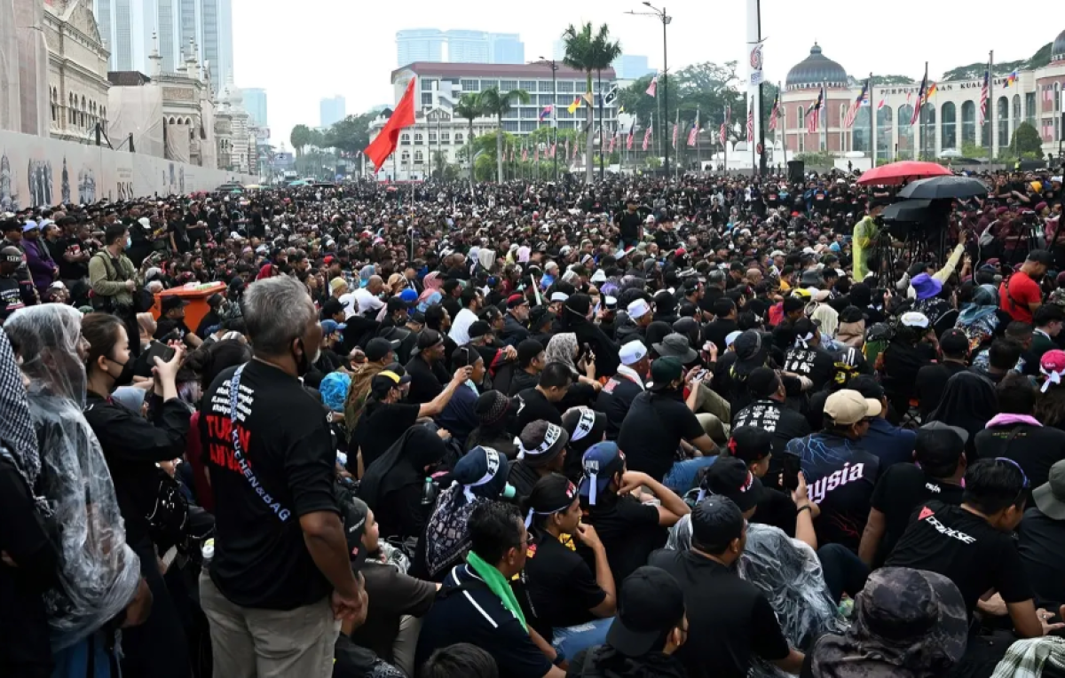 Malaysians Rally Against Rising Living Costs and Lack of Reform