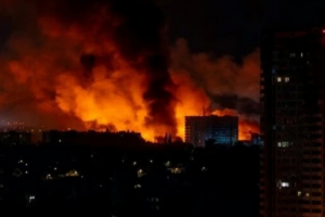 Russia Dismisses Peace Talks After Largest Assault on Ukraine Since Start of Invasion