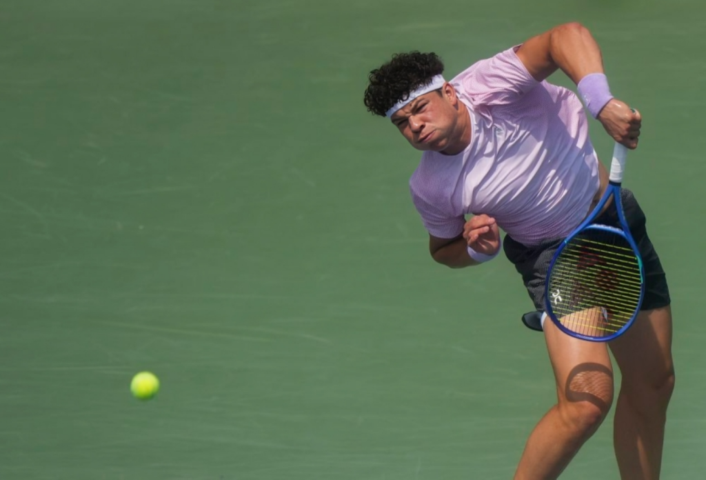Shelton Breaks Mannarino Curse with Straight Sets Win in Toronto 1753955368 Shelton Breaks Mannarino Curse with Straight-Sets Win in Toronto