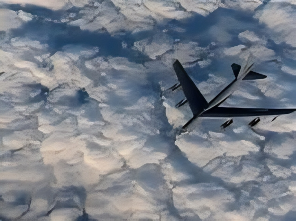 US Investigating Near Miss Between Passenger Jet and B 52 Bomber 1753166023 US Investigating Near-Miss Between Passenger Jet and B-52 Bomber