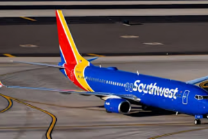 US Passenger Plane Dives to Avoid Mid-Air Collision