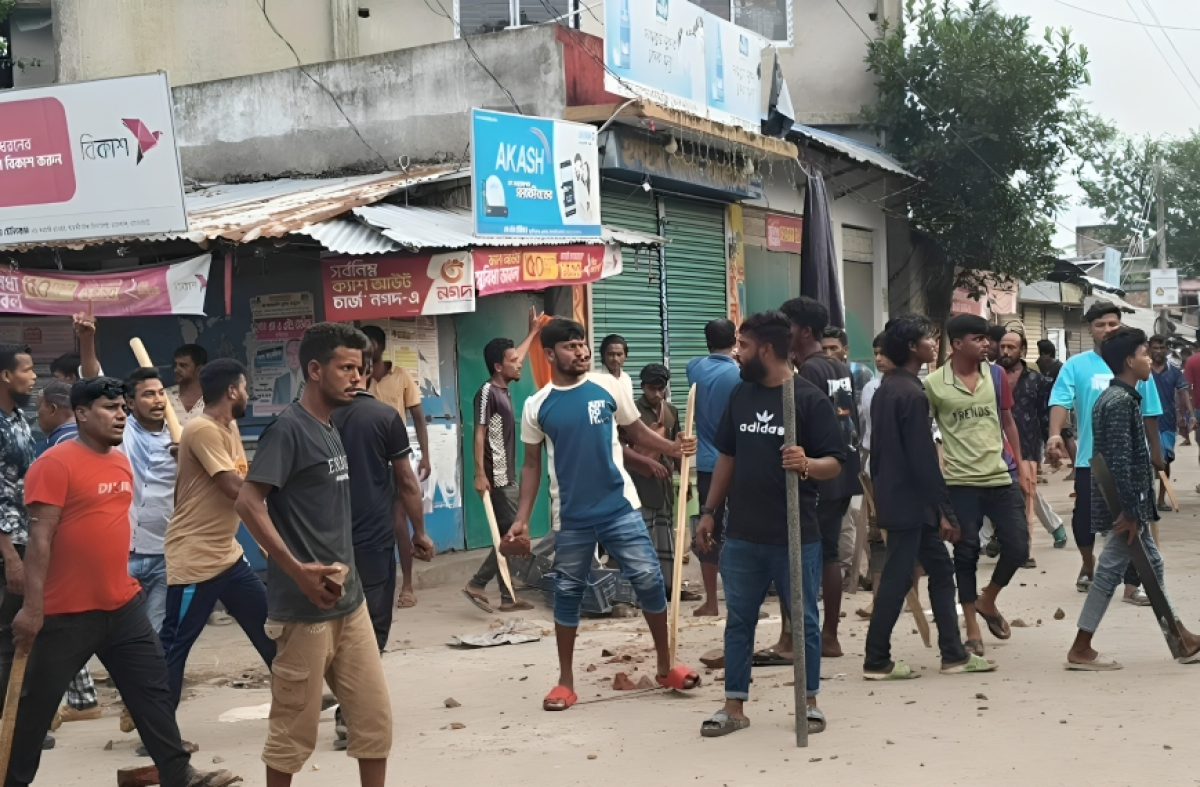 55 Injured in Clashes Between Rival BNP Factions; Shops and Homes Vandalised