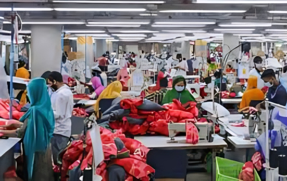 All Garment Factories to Remain Closed on 5 August: BGMEA