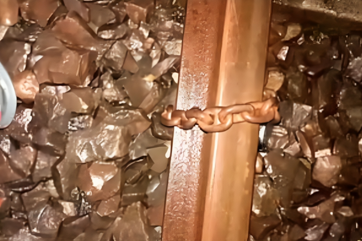 Attempted Sabotage on Railway Line Foiled, Hundreds of Passengers Saved