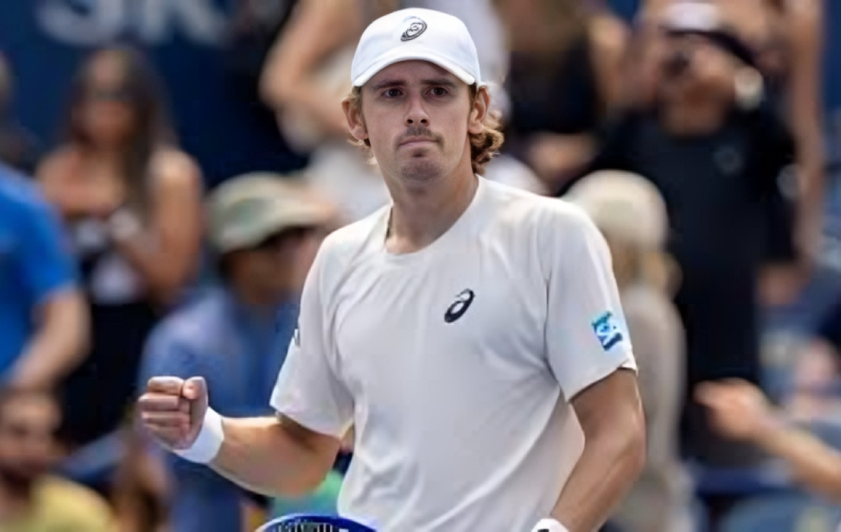 De Minaur Battles Past Tiafoe to Reach Toronto Quarter-Finals