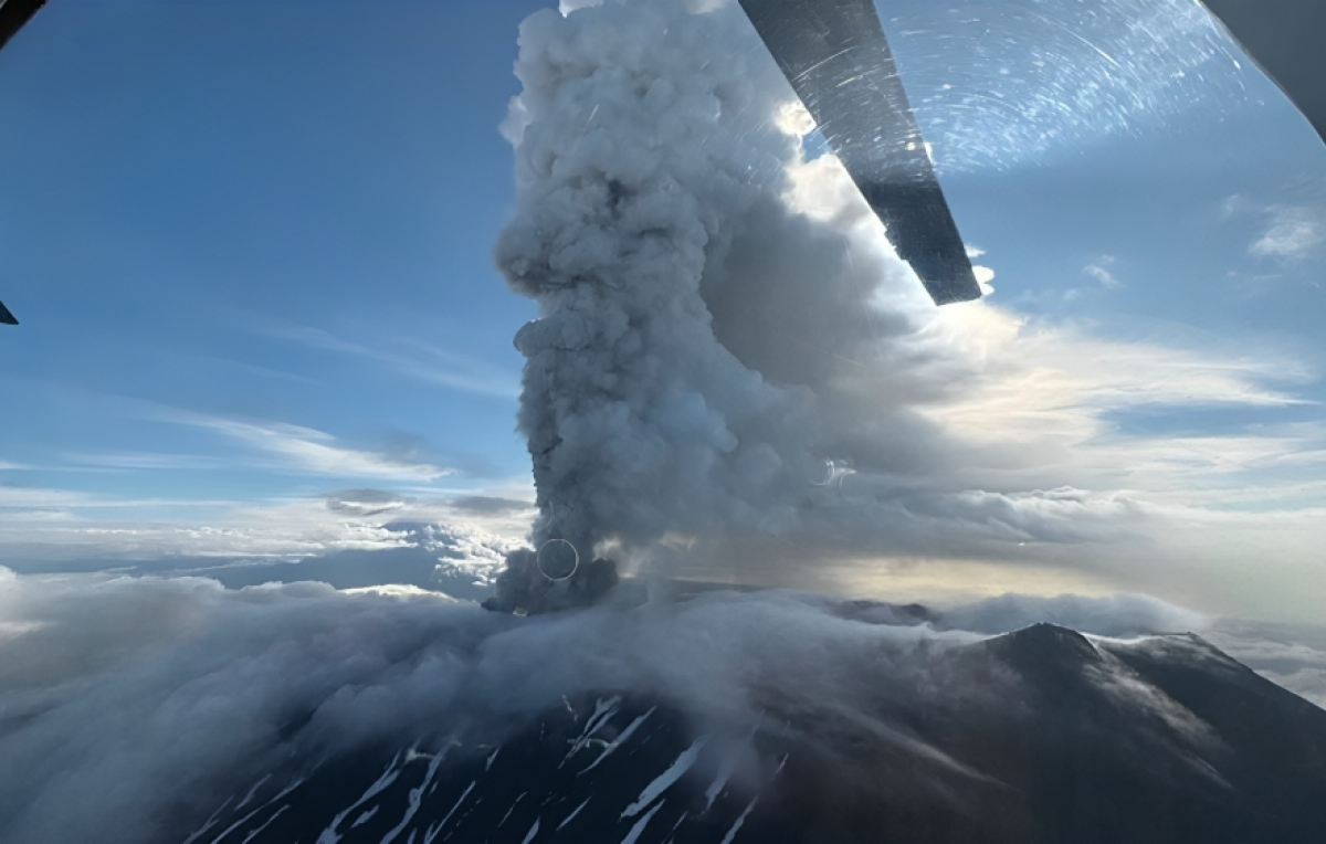 Dormant Russian Volcano Erupts After 450 Years