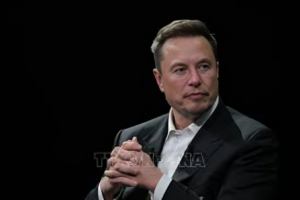 Elon Musk Accuses App Store of Favouring OpenAI