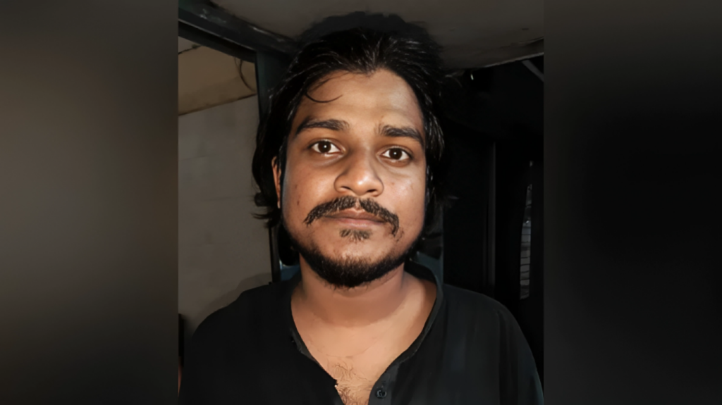 Extortion Attempt Under False Identity in Chapainawabganj One Caught Red Handed 1754040454 Extortion Attempt Under False Identity in Chapainawabganj: One Caught Red-Handed