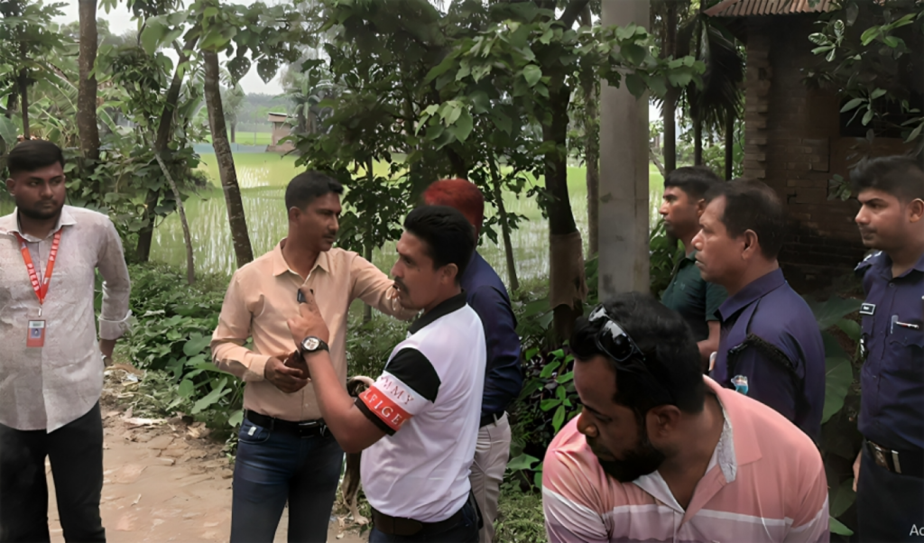 Fake Journalists and Rights Activists Nabbed in Naogaon Land Scam 1754209598 Fake Journalists and Rights Activists Nabbed in Naogaon Land Scam