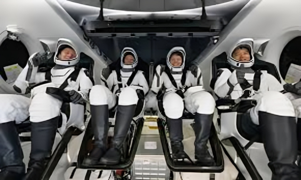 Four Astronauts Return Home Safely After Nearly Five Months on Space Station 1754809812 Four Astronauts Return Home Safely After Nearly Five Months on Space Station