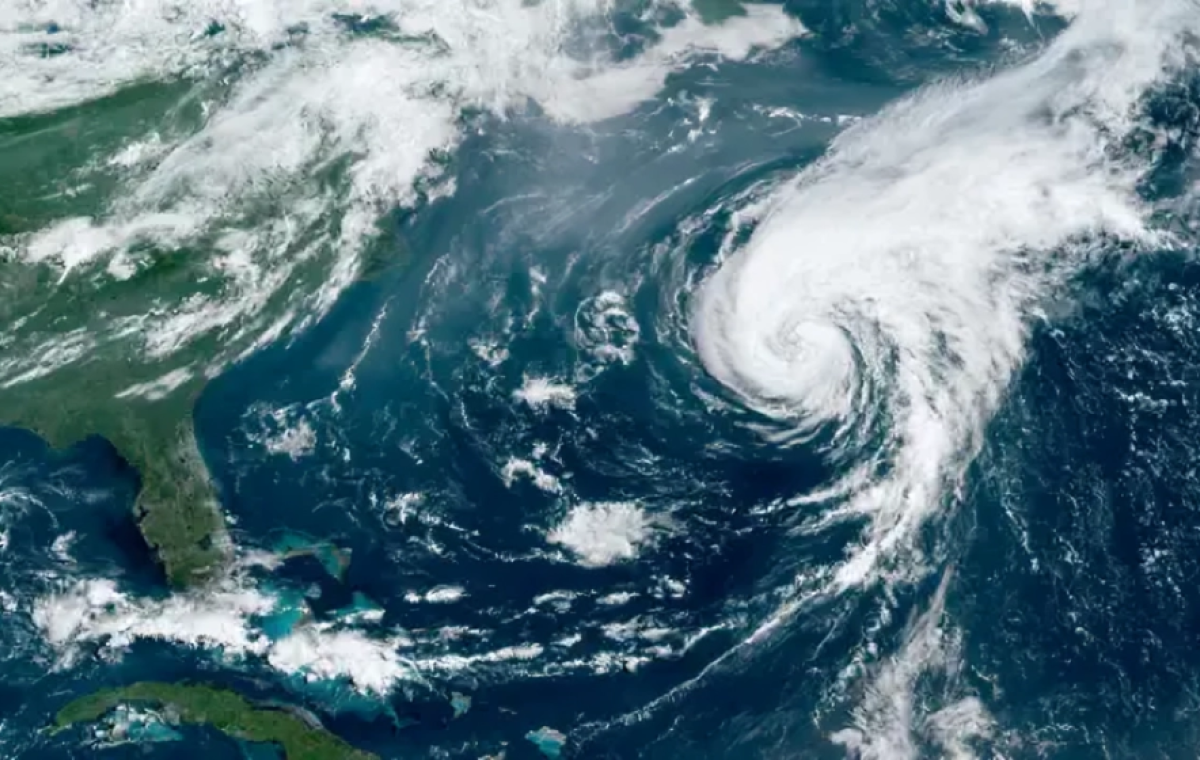 Hurricane Erin Intensifies in Atlantic, Heads Towards Caribbean