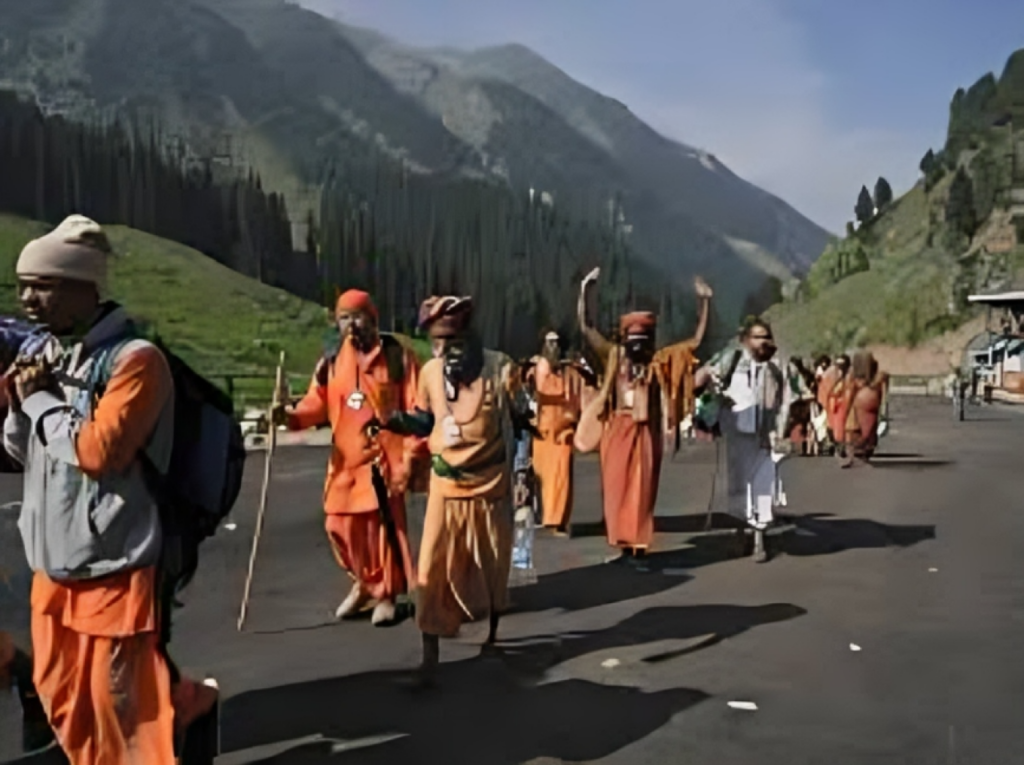 India Concludes Mass Hindu Pilgrimage Amid Tensions in Disputed Kashmir 1754220776 India Concludes Mass Hindu Pilgrimage Amid Tensions in Disputed Kashmir