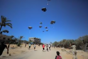 Italy to Begin Humanitarian Air Drops Over Gaza, Foreign Minister Announces