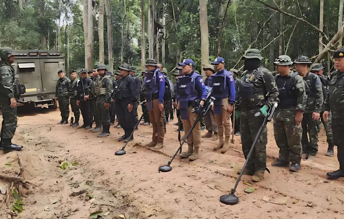 Landmine Blast Wounds Thai Soldiers on Tense Cambodia Border