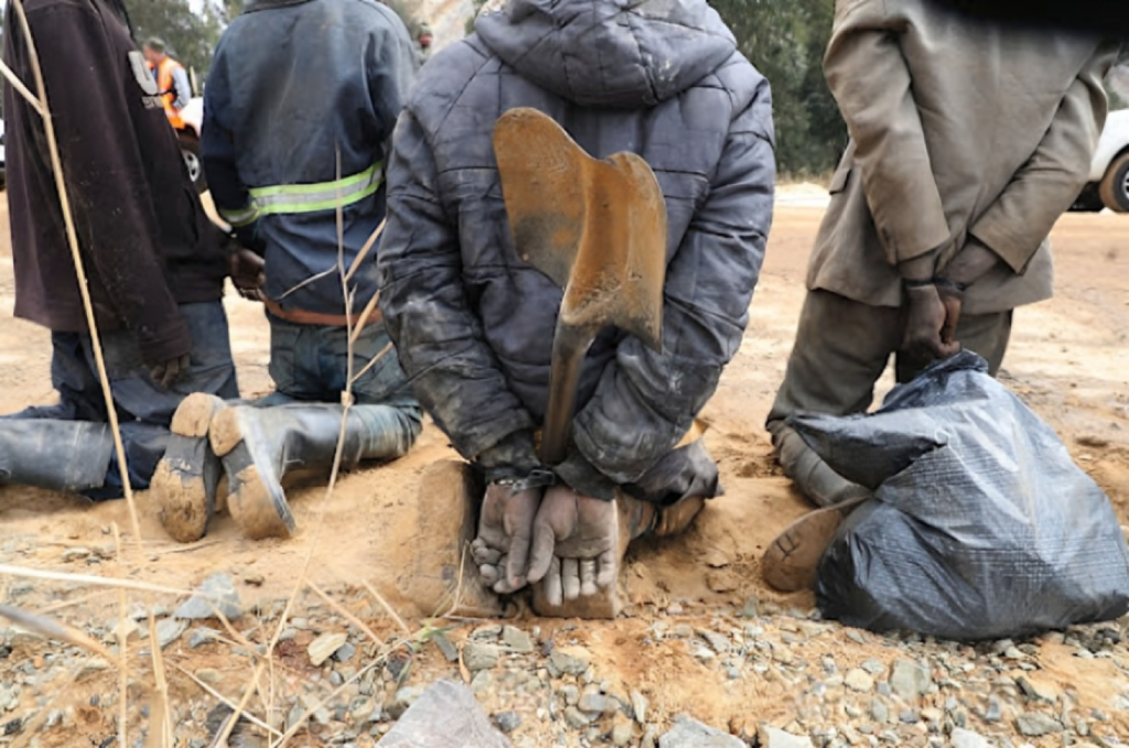 South Africa Arrests Around 1,000 Illegal Miners in Mpumalanga Operation 3 South Africa Arrests Around 1000 Illegal Miners in Mpumalanga Operation 1754126330 South Africa Arrests Around 1,000 Illegal Miners in Mpumalanga Operation
