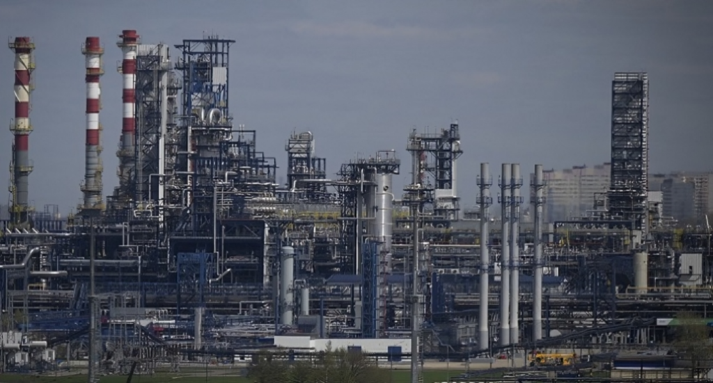 Trump Hikes Tariffs on India Over Russian Oil Imports Ahead of Deadline 1754554821 Trump Hikes Tariffs on India Over Russian Oil Imports Ahead of Deadline