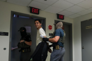 US Judge Orders Humane Conditions for Migrants at Manhattan Facility