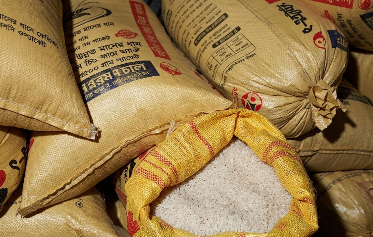 15 Bags of Government Rice Seized in Haluaghat