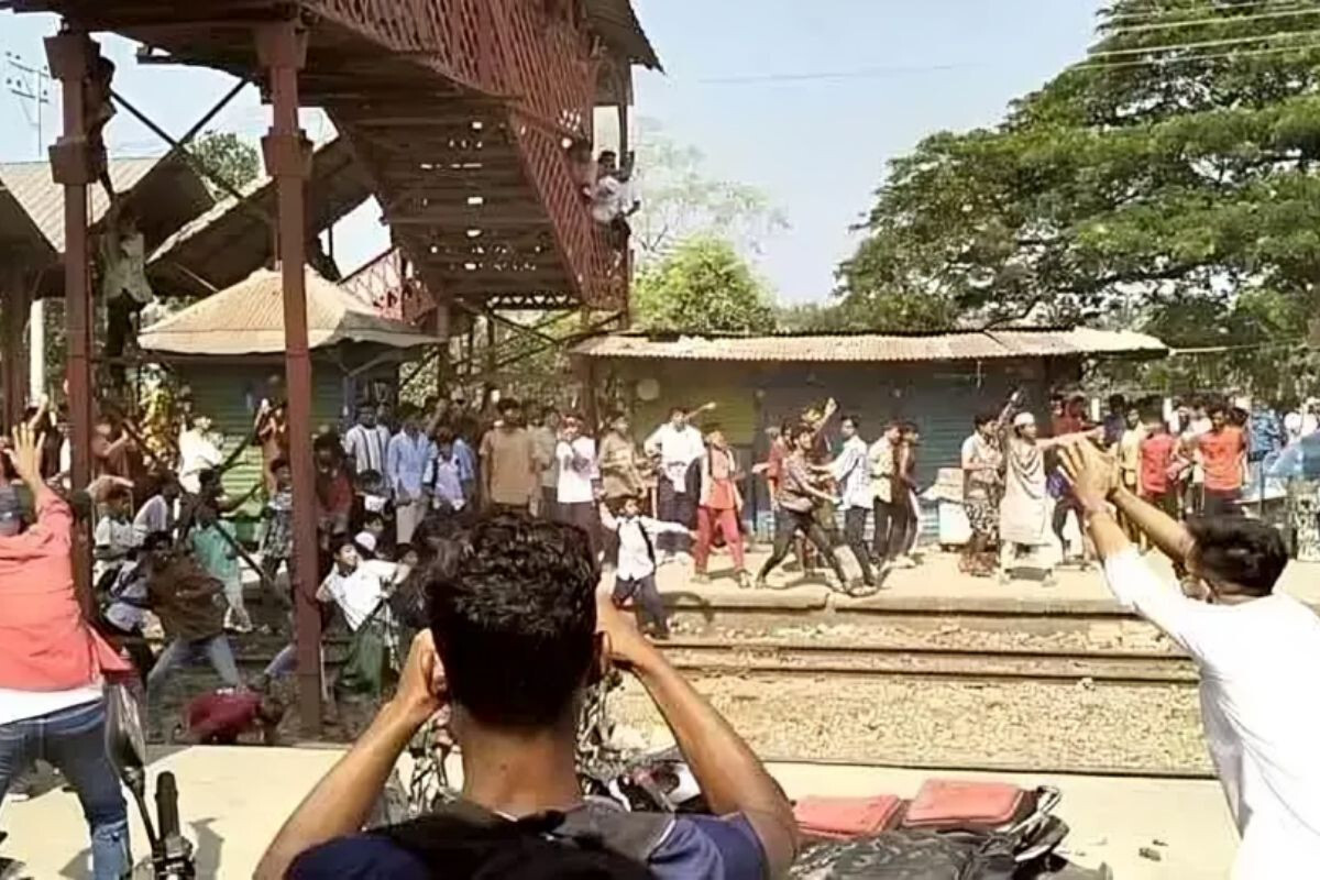 150 unidentified accused in Bhairab train attack case, 3 detained