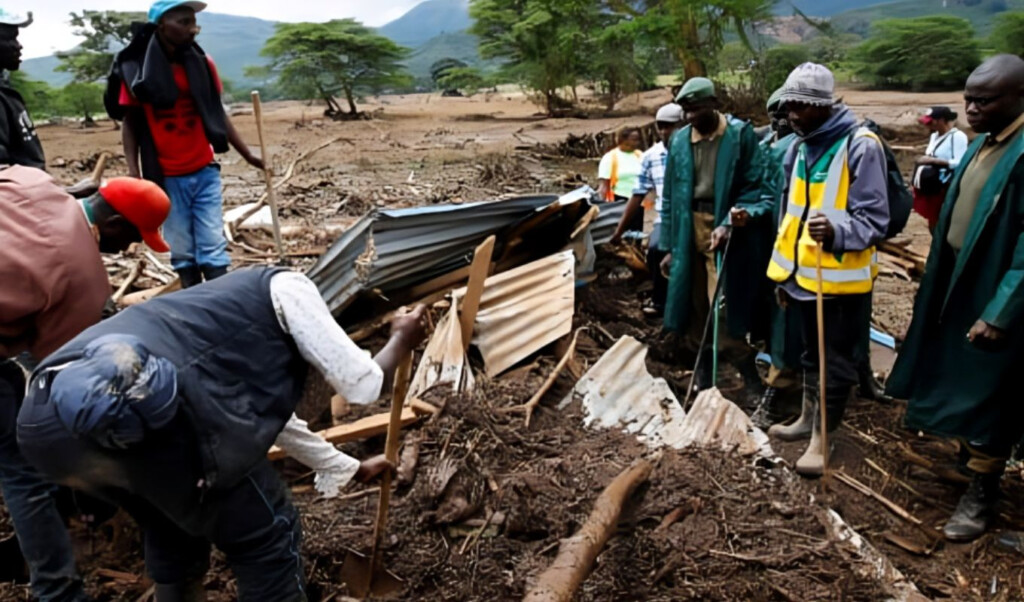 21 killed in landslide triggered by heavy rain in western kenya 21 Killed in Landslide Triggered by Heavy Rain in Western Kenya