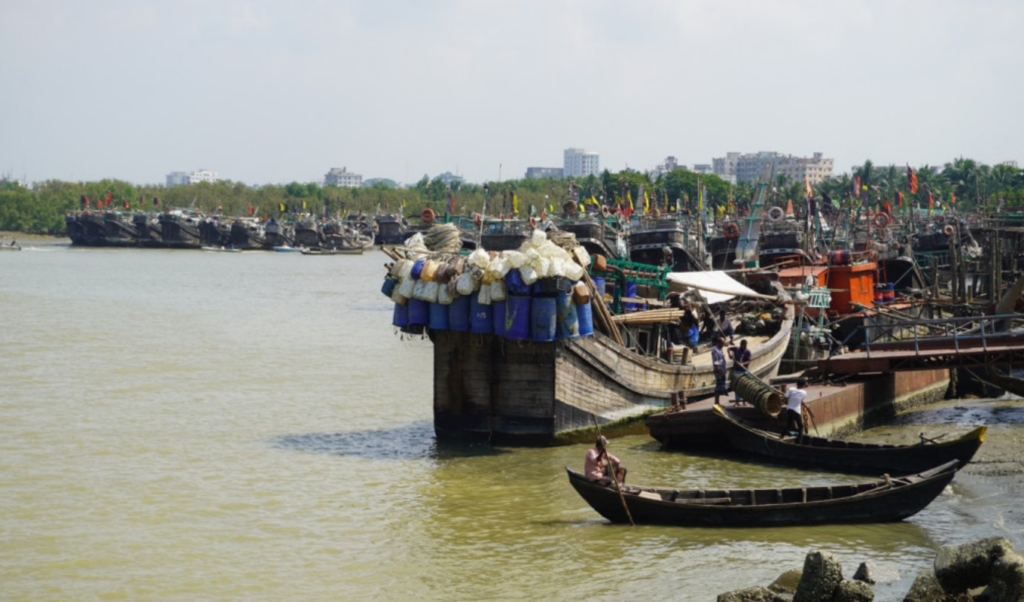 22 day hilsa fishing ban comes into effect in patuakhali 22-Day Hilsa Fishing Ban Comes into Effect in Patuakhali