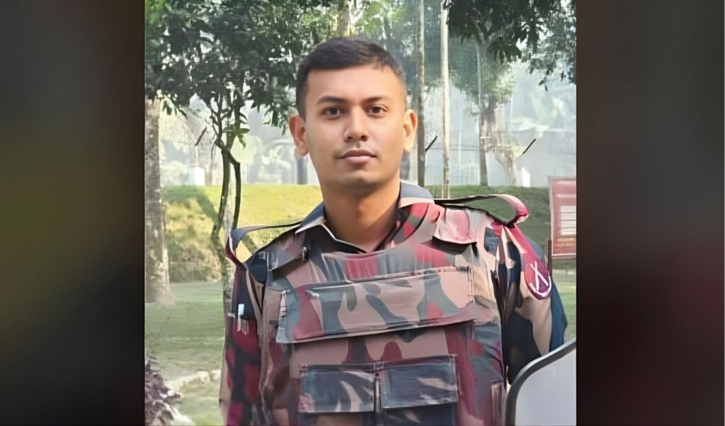 A BGB member dies in Kurigram after being shot by his own rifle. 3 a bgb member dies in kurigram after being shot by his own rifle A BGB member dies in Kurigram after being shot by his own rifle.