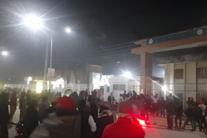 Activists Besiege Police Station Following Student Leader’s Arrest