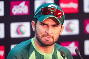 Afridi Refutes Claims of Babar Azam’s Omission