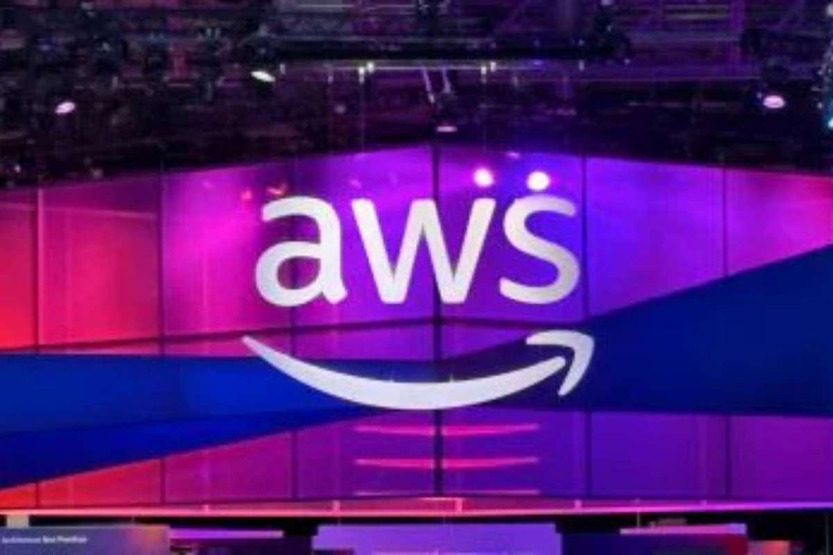 Amazon Cloud Outage Disrupts Global Internet Services for Hours